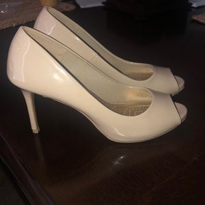 Peep toe nude heels